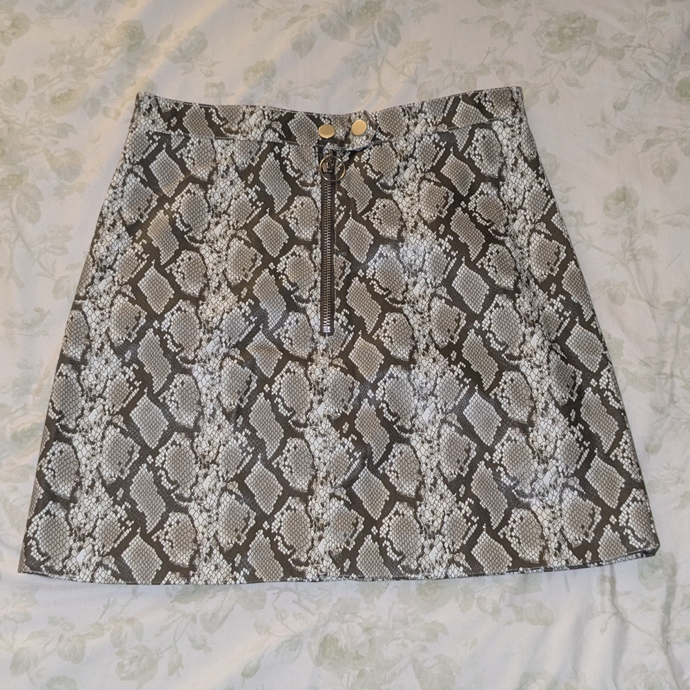 H&M Snake-Print Faux Leather Mini Skirt - Black & White